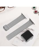 Breathable Milanese Metal Watchband Stainless Steel Smart Watch Strap for Apple Watch Series 10 46mm / Ultra 2 Ultra 49mm / 9 8 7 45mm / SE (2023) SE (2022) SE 6 5 4 44mm / 3 2 1 42mm - Silver