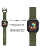 Business Horizontal Stripes Adjustable Silicone Watch Band Strap for Apple Watch Series 10 46mm / Ultra 2 Ultra 49mm / 9 8 7 45mm / SE (2023) SE (2022) SE 6 5 4 44mm / 3 2 1 42mm - Blackish Green