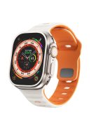 For Apple Watch 10 46mm / Ultra 2 / Ultra 49mm / 9 8 7 45mm / SE (2023) SE (2022) SE 6 5 4 44mm / 3 2 1 42mm Dual-Color Silicone Strap - Starlight+Orange