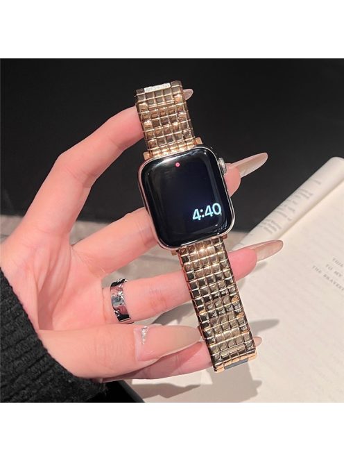 For Apple Watch 10 46mm / Ultra 2 / Ultra 49mm / 9 8 7 45mm / SE (2023) SE (2022) SE 6 5 4 44mm / 3 2 1 42mm Grid Design Stainless Steel Band - Rose Gold