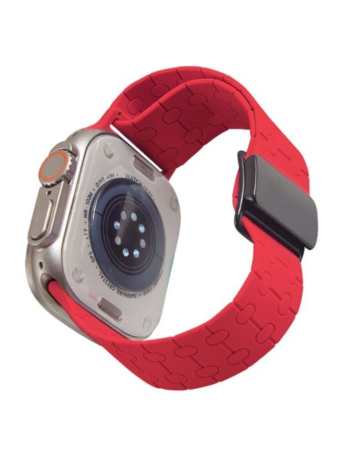 For Apple Watch 10 46mm / Ultra 2 / Ultra 49mm / 9 8 7 45mm / SE (2023) SE (2022) SE 6 5 4 44mm / 3 2 1 42mm Liquid Silicone Strap - Red