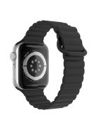 For Apple Watch Series 10 42mm / 9 8 7 41mm / 6 5 4 SE SE (2022) SE (2023) 40mm / 3 2 1 38mm Magnetic Adsorption Replacement Strap Silicone Watch Band with Tail Buckle - Black