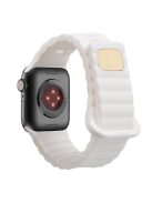 For Apple Watch Series 10 42mm / 9 8 7 41mm / 6 5 4 SE SE (2022) SE (2023) 40mm / 3 2 1 38mm Silicone Watch Band Quick Release Watch Strap Replacement Watchband with Button - White