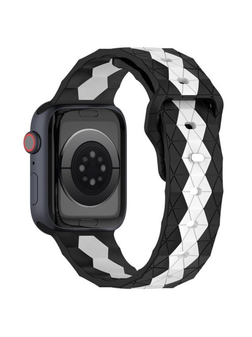 For Apple Watch Series 10 46mm / Ultra 2 Ultra 49mm /  Series 9 8 7 45mm / 6 5 4 SE (2023) SE (2022) SE 44mm / 3 2 1 42mm Football Pattern Silicone Watch Strap - Black+White