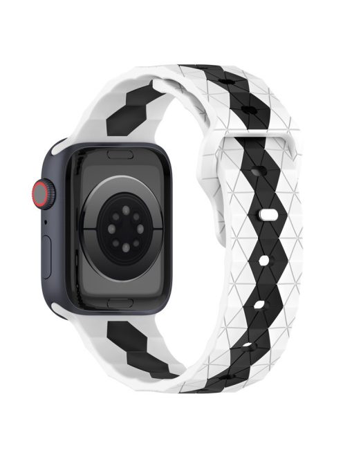 For Apple Watch Series 10 46mm / Ultra 2 Ultra 49mm /  Series 9 8 7 45mm / 6 5 4 SE (2023) SE (2022) SE 44mm / 3 2 1 42mm Football Pattern Silicone Watch Strap - White+Black