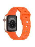 For Apple Watch Series 10 46mm / Ultra 2 Ultra 49mm /  Series 9 8 7 45mm / 6 5 4 SE (2023) SE (2022) SE 44mm / 3 2 1 42mm Football Pattern Watch Band Silicone Watch Strap - Orange