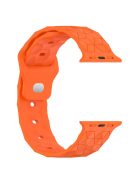 For Apple Watch Series 10 46mm / Ultra 2 Ultra 49mm /  Series 9 8 7 45mm / 6 5 4 SE (2023) SE (2022) SE 44mm / 3 2 1 42mm Football Pattern Watch Band Silicone Watch Strap - Orange