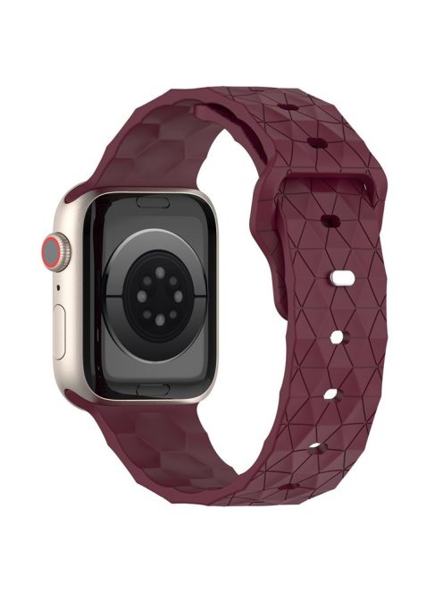 For Apple Watch Series 10 46mm / Ultra 2 Ultra 49mm /  Series 9 8 7 45mm / 6 5 4 SE (2023) SE (2022) SE 44mm / 3 2 1 42mm Football Pattern Watch Band Silicone Watch Strap - Wine Red