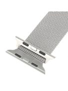 Milanese Stainless Steel Watchband Magnetic Wristband for Apple Watch Series 10 42mm / 9 8 7 41mm / SE (2023) SE (2022) SE 6 5 4 40mm / 3 2 1 38mm - Silver Color